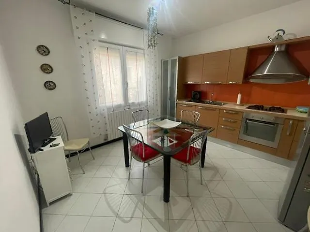Beautiful Apartment Falconera - Agenzia Cocal Καόρλε Ιταλία